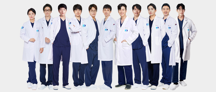 Jewelry Plastic Surgery medical team